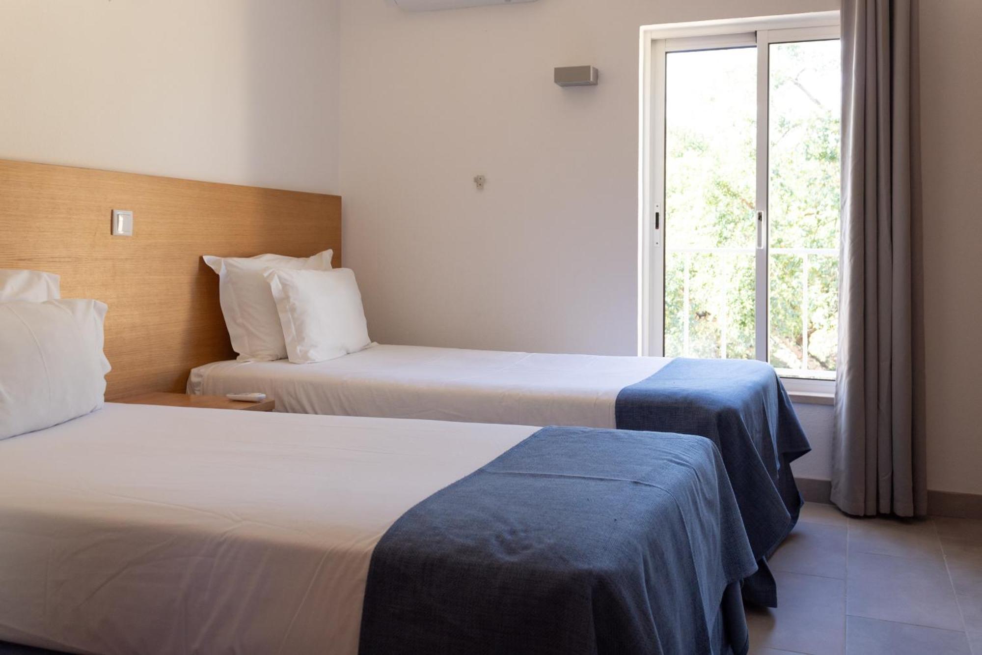 Browns Sports Resort Vilamoura Kamer foto
